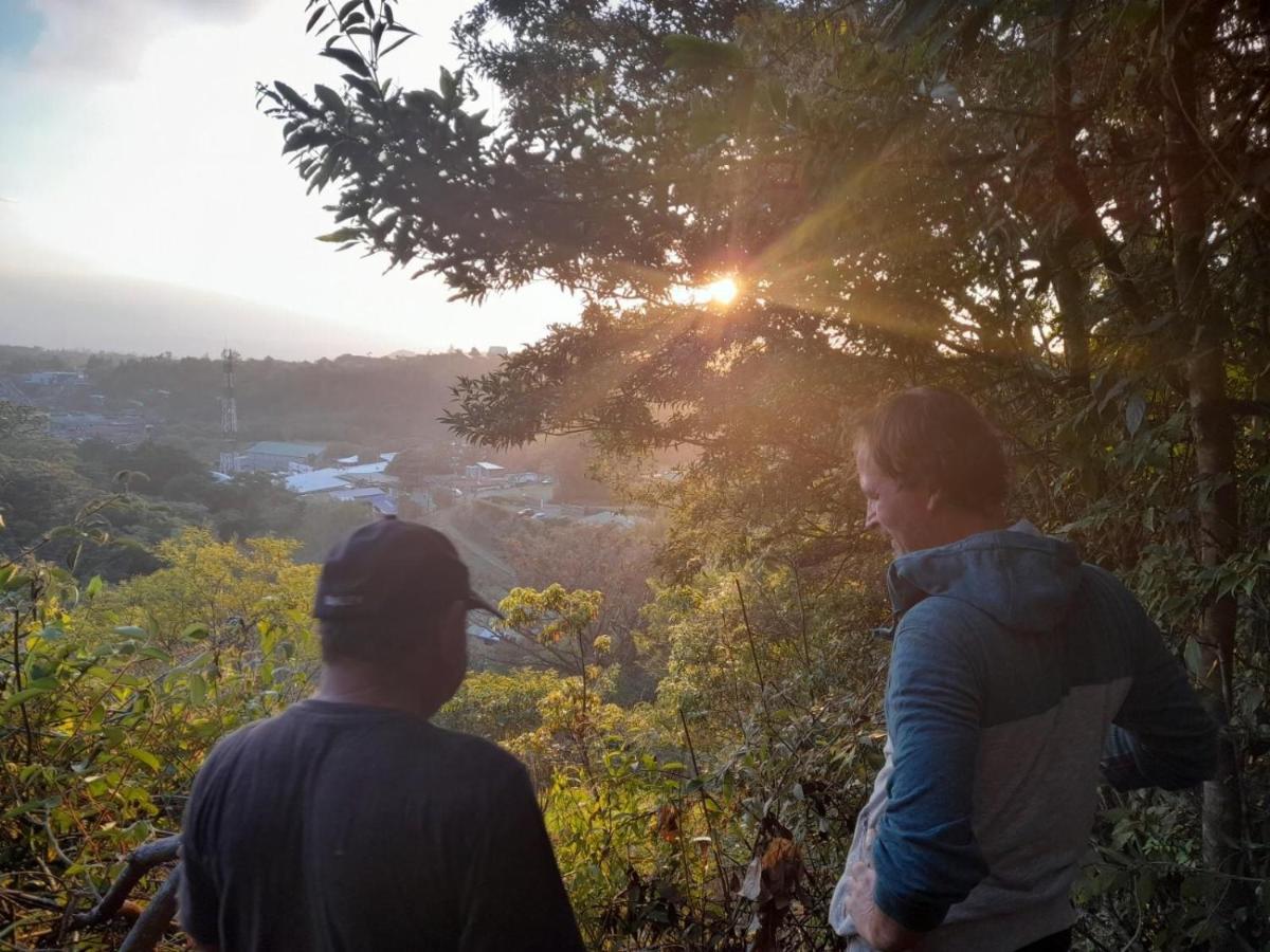 ホテル Finca Pantera Monteverde エクステリア 写真