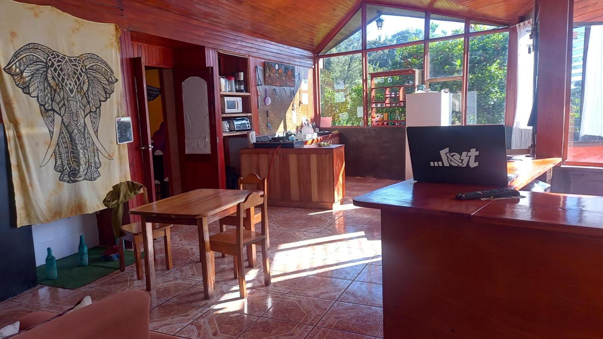 ホテル Finca Pantera Monteverde エクステリア 写真